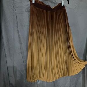 ARITZIA BABATON PLEATED SKIRT